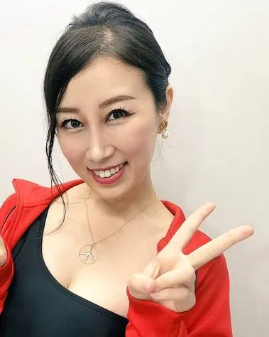 铁轨上的月亮纪录高清电影在线观看